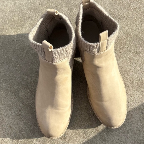 Lug Beige Ankle Boots - Picture 6 of 8